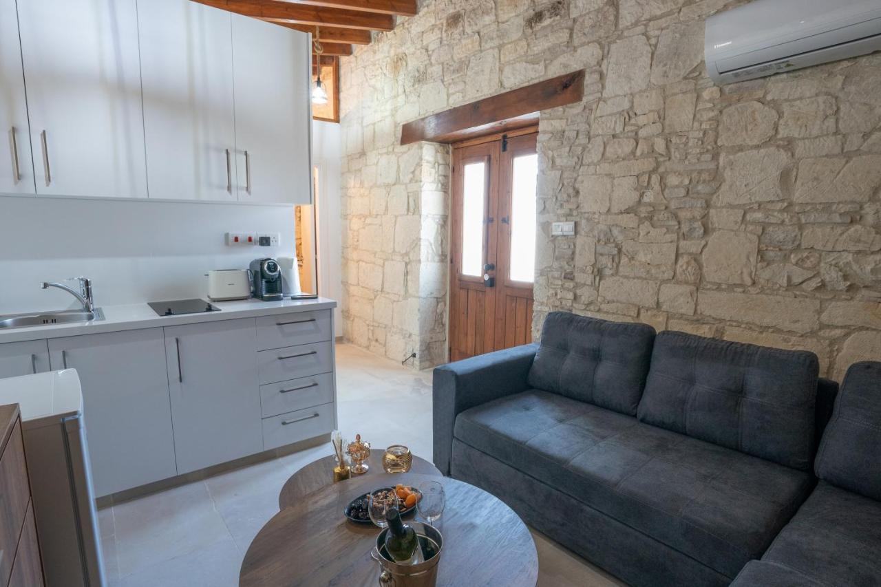 Eidyllio Luxury Suites Omodos Esterno foto