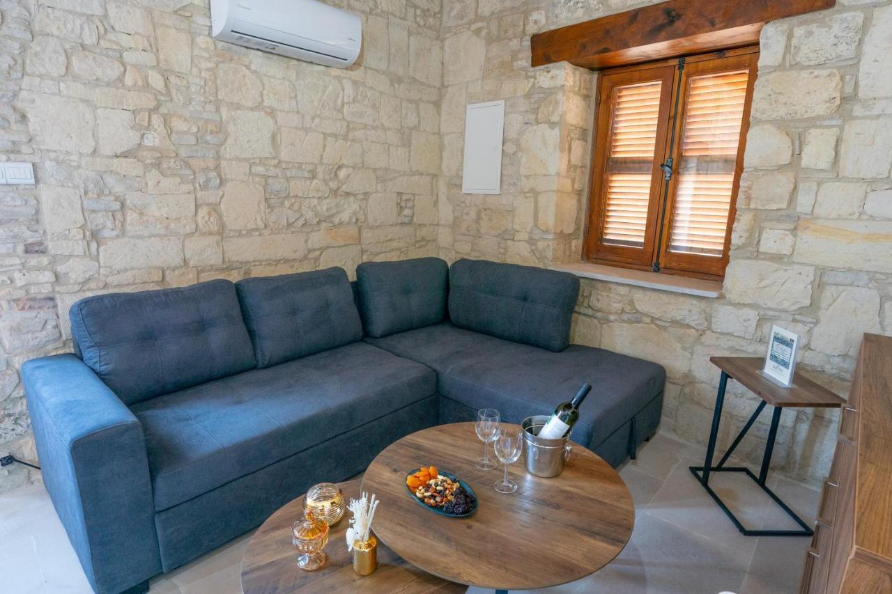 Eidyllio Luxury Suites Omodos Esterno foto